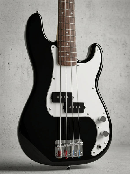 Squier Mini Precision Bass – Black with Laurel Fingerboard